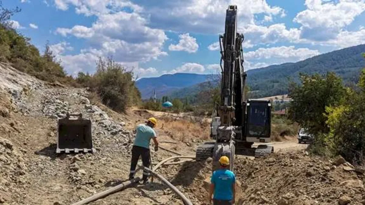 Şehren Mahallesi’ne yeni kaynak ile 2 bin metrelik içme suyu hattı