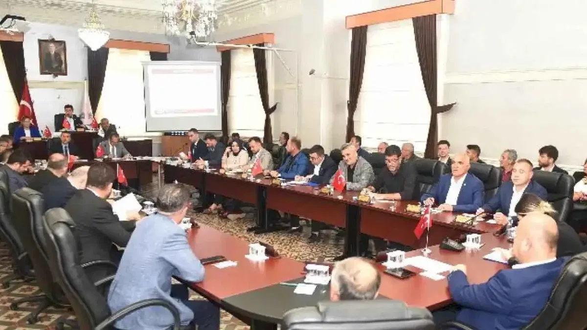 Bursa Yenişehir'de meclisler canlı yayınlanmaya başladı