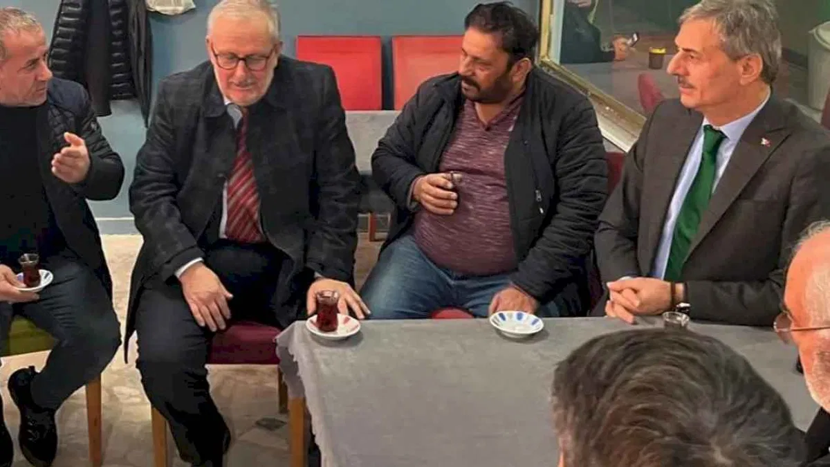 Başkan Alemdar Sakarya'da vatandaşlarla bir araya geldi