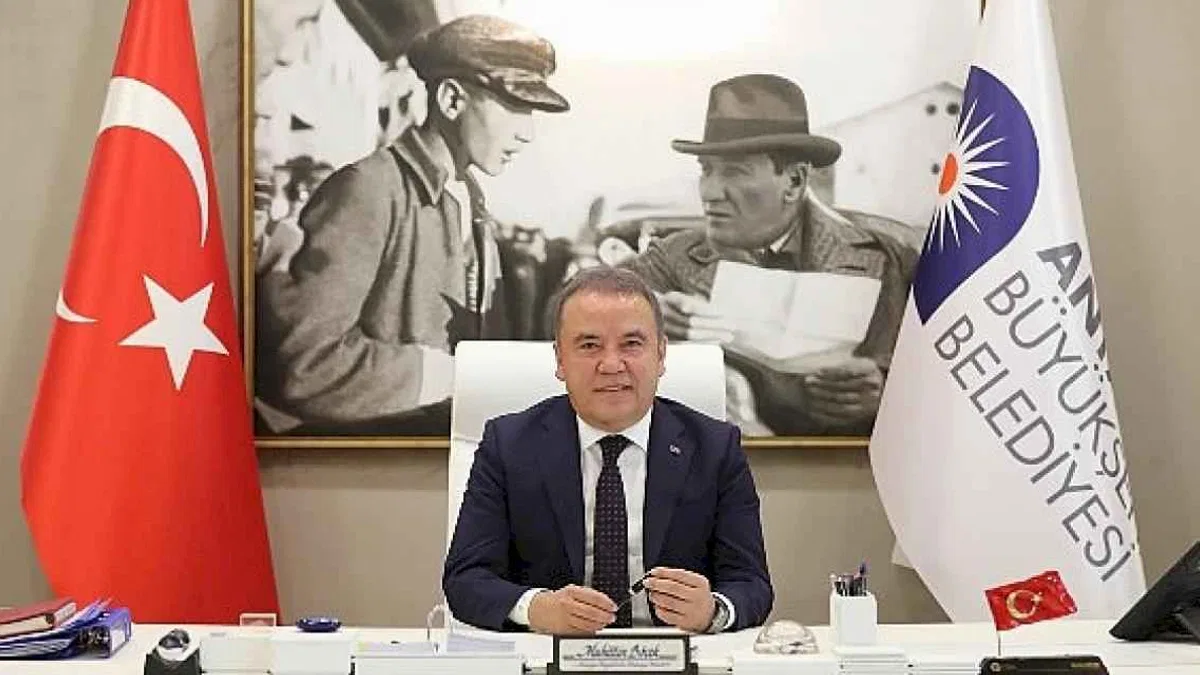 Fitch Antalya Büyükşehir Belediyesi'nin kredi notunu yükseltti