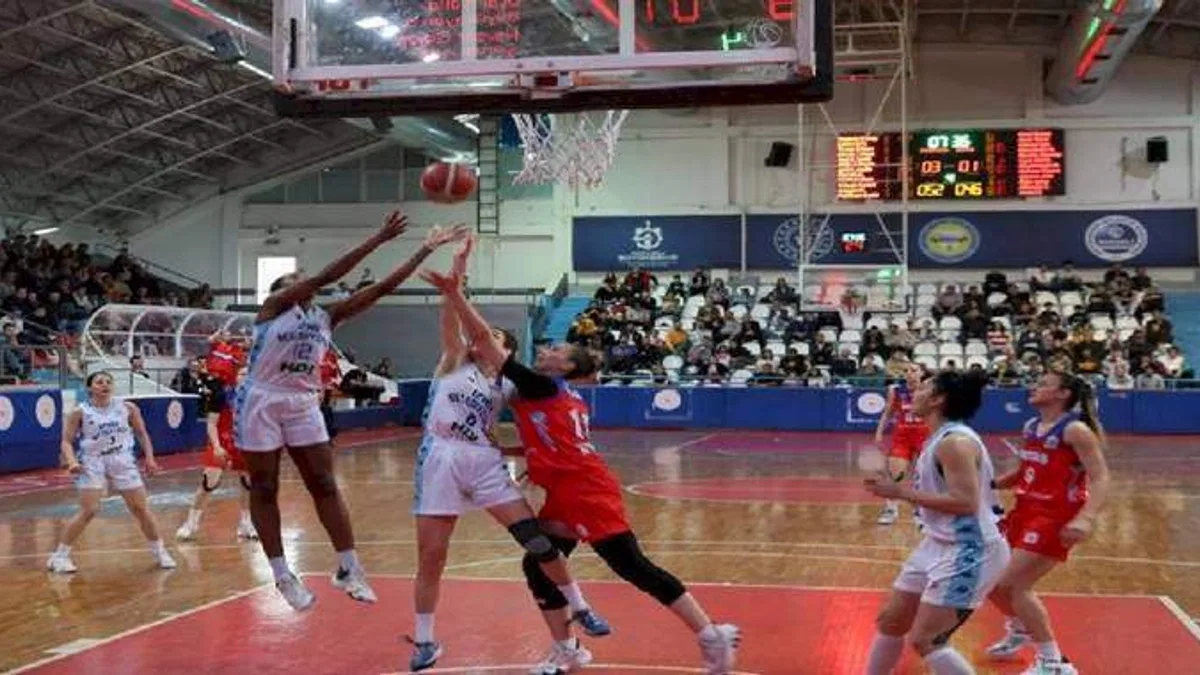İzmitli Periler final yoluna