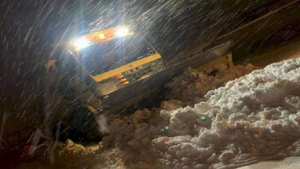 Kayseri Büyükşehir'den kırsalda kar mücadelesi