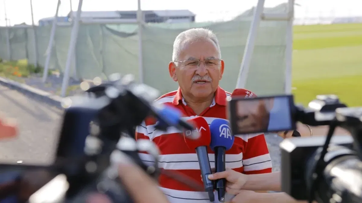 Memduh Büyükkkılıç'tan Kayseri Erciyes'teki takımlara ziyaret