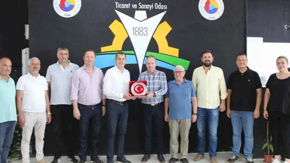 Vecdi Gündoğdu Kırklareli Ticaret ve Sanayi Odası’nı ziyaret etti