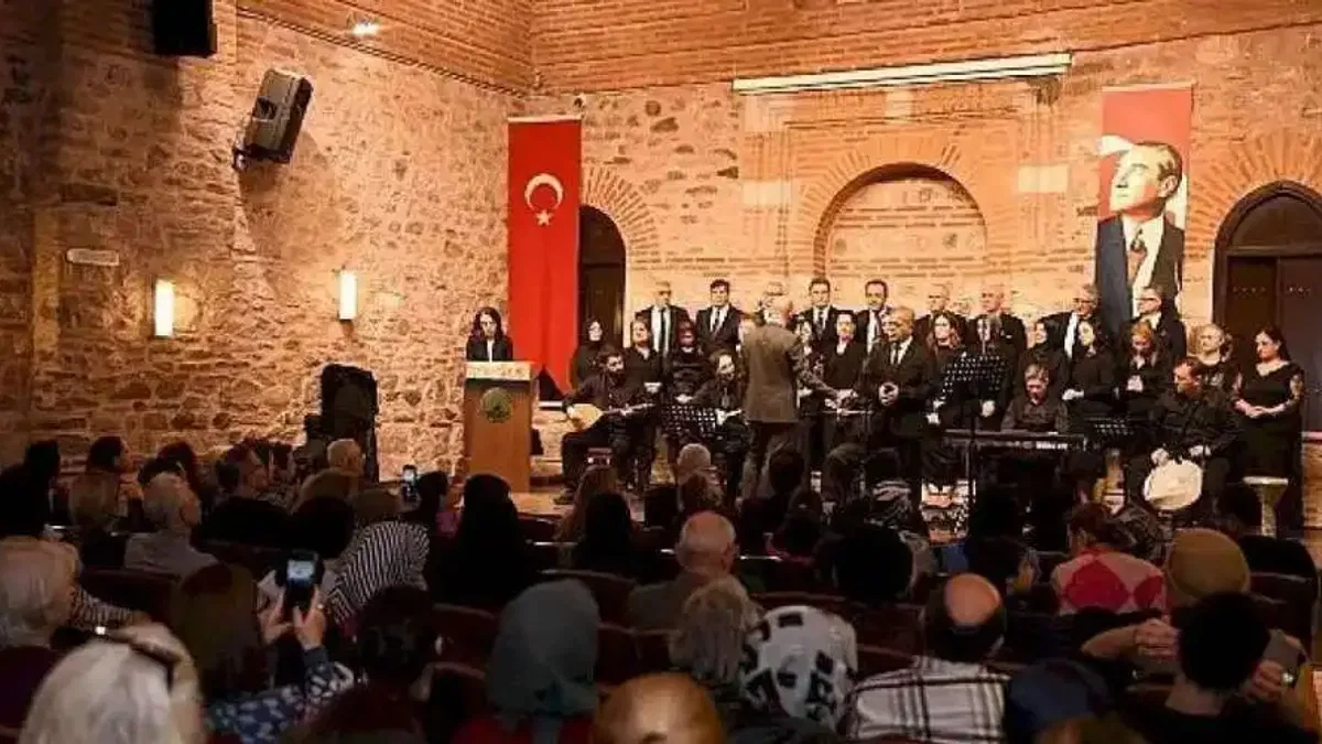 Yurdun dört bir yanından türküler Osmangazi'de yankılandı