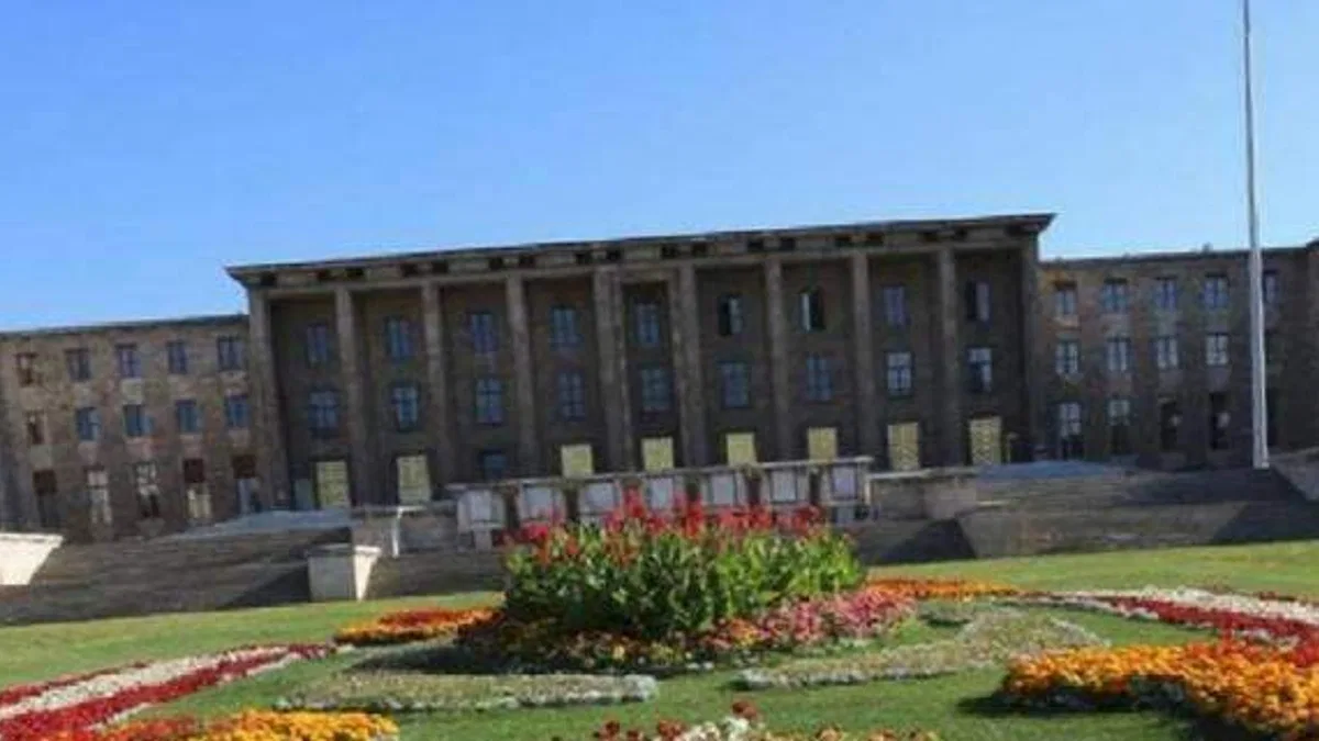 Meclis çalışmalara 3 hafta aradan sonra yeniden başlıyor... TBMM'nin gündeminde bu hafta?