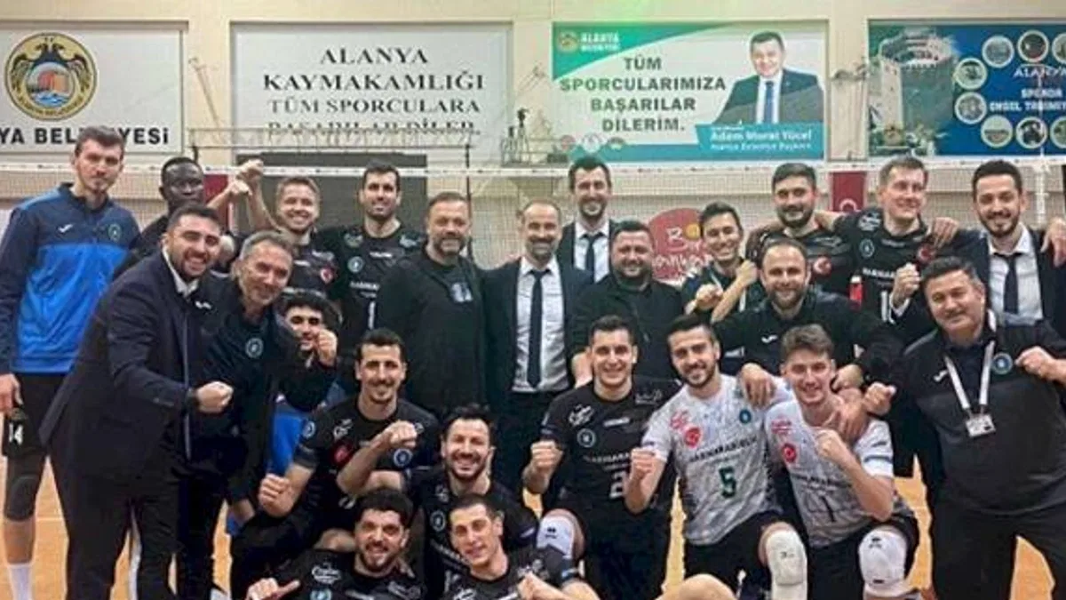 Bursa Büyükşehir Belediyespor set vermeden kazandı