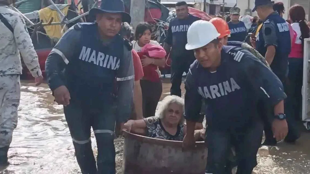 Meksika'da sel: Ölü ve yaralılar var! Meksika Donanması binlerce kişiye yardım ulaştırıyor
