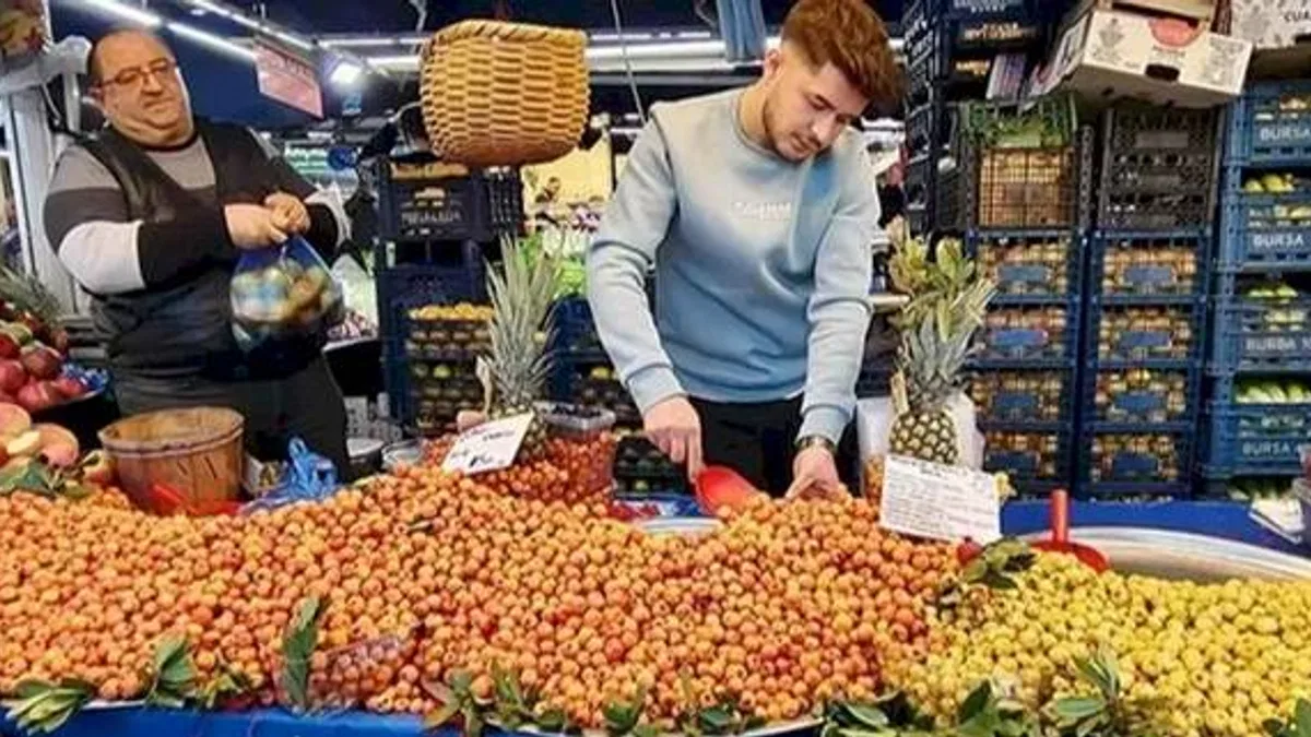 Bursa'da pazar alışverişi lüks oldu