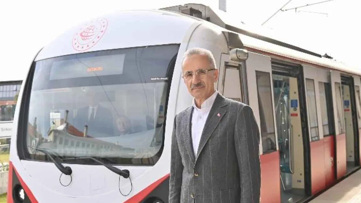 Toplu ulaşımda 23 Nisan hediyesi