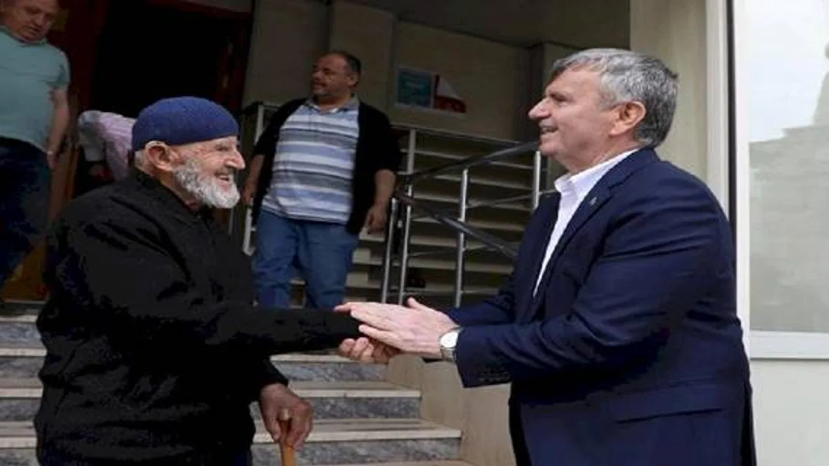 Tahir Akyürek'ten teşekkür ziyareti