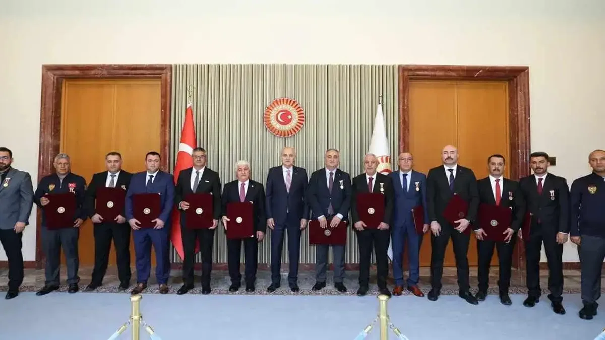 TBMM'den 15 Temmuz gazilerine teşekkür beratı