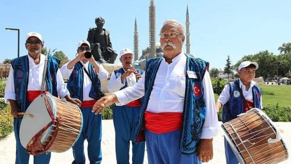 Kırkpınar müzisyenliği kuşaktan kuşağa aktarılıyor