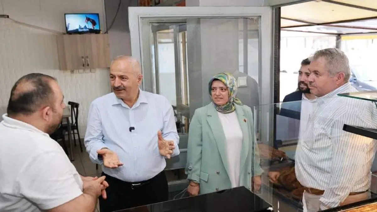 Kocaeli Gebze’de Başkan Büyükgöz esnafla buluştu