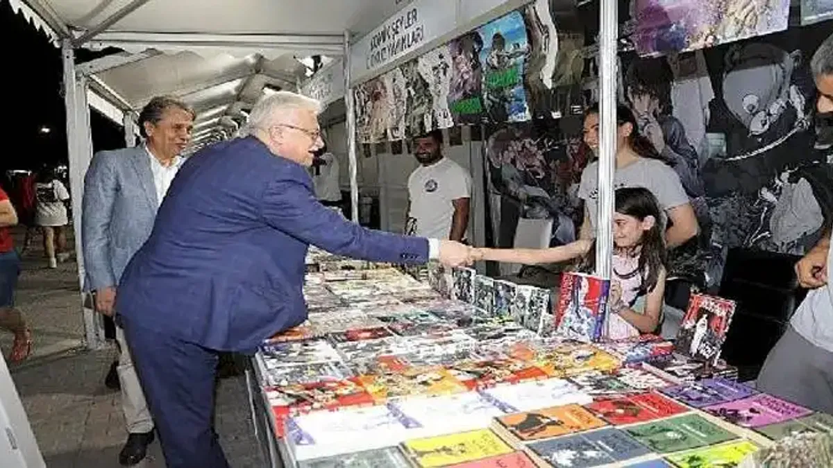 4: Burhaniye kitap fuarı açıldı