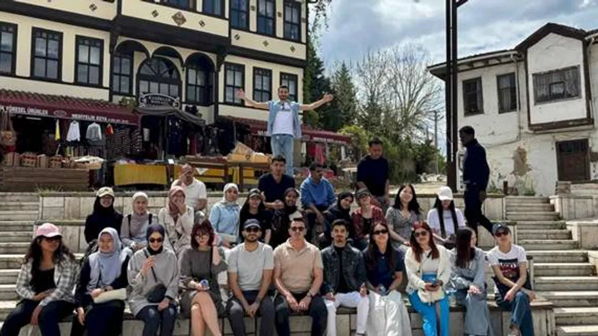 Gençler Sakarya’yı Büyükşehir'le keşfetti