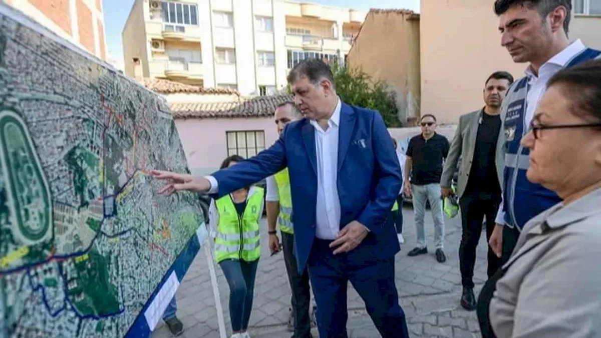 İzmir'de en büyük pay ulaşım projelerine