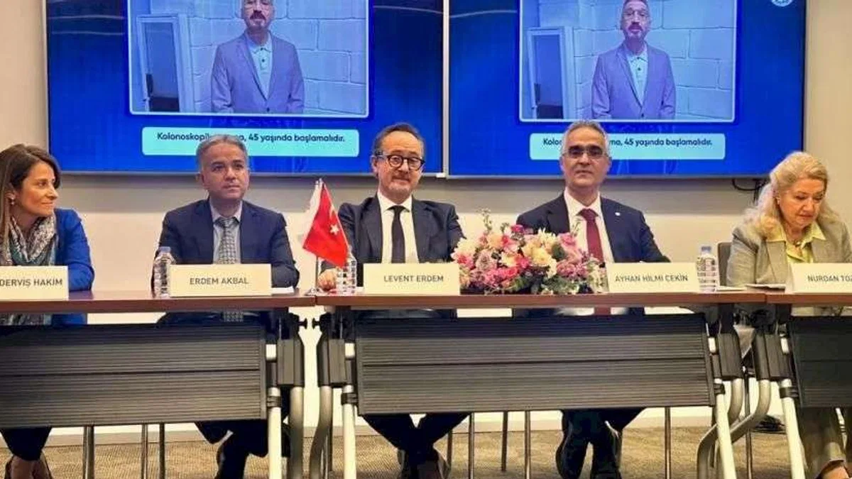 Kolon kanserinde alarm! Gençlerde artış dikkat çekiyor