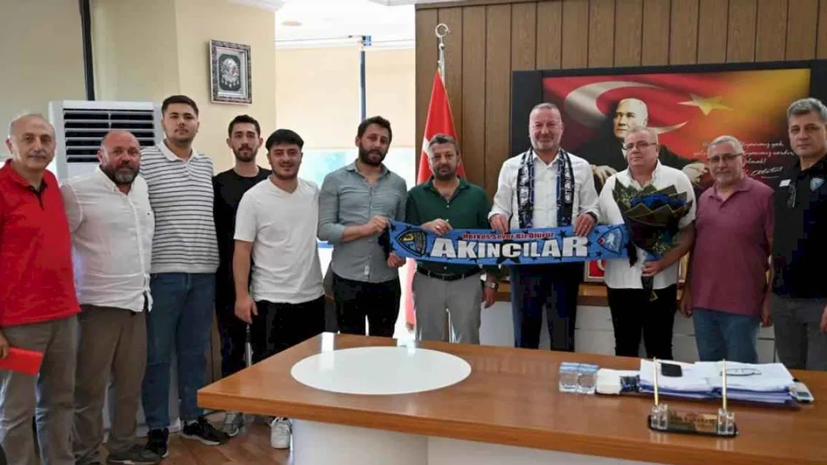 Bursa Karacabey'de Akıncılar Taraftar Grubu’ndan nezaket