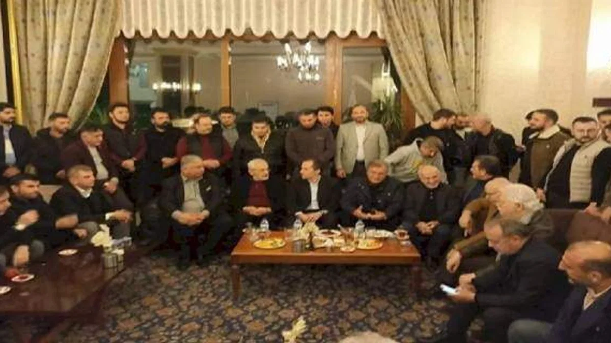 Yeniden Refah Partisi kampa girdi
