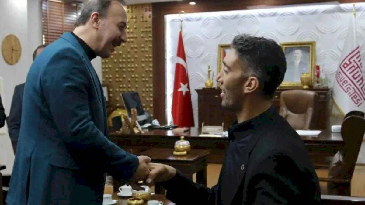 Mardin'de başkan adayının 'uzun' hikayesi