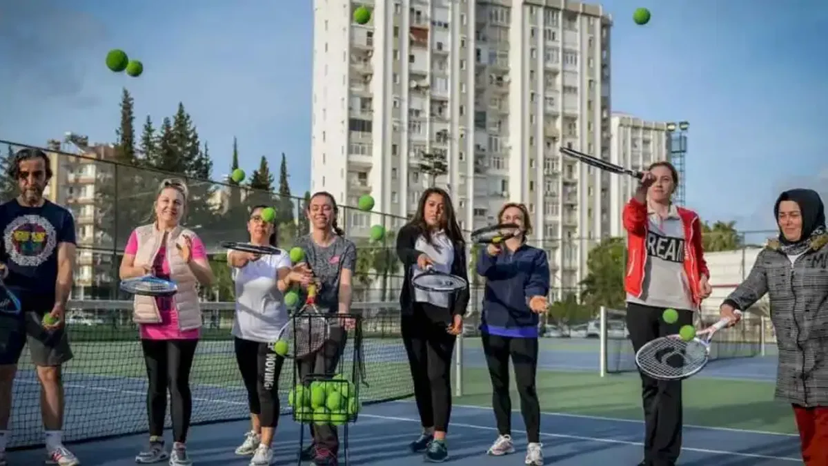 Antalya Muratpaşa'da Spor Okulları'nda sonbahar dönemi