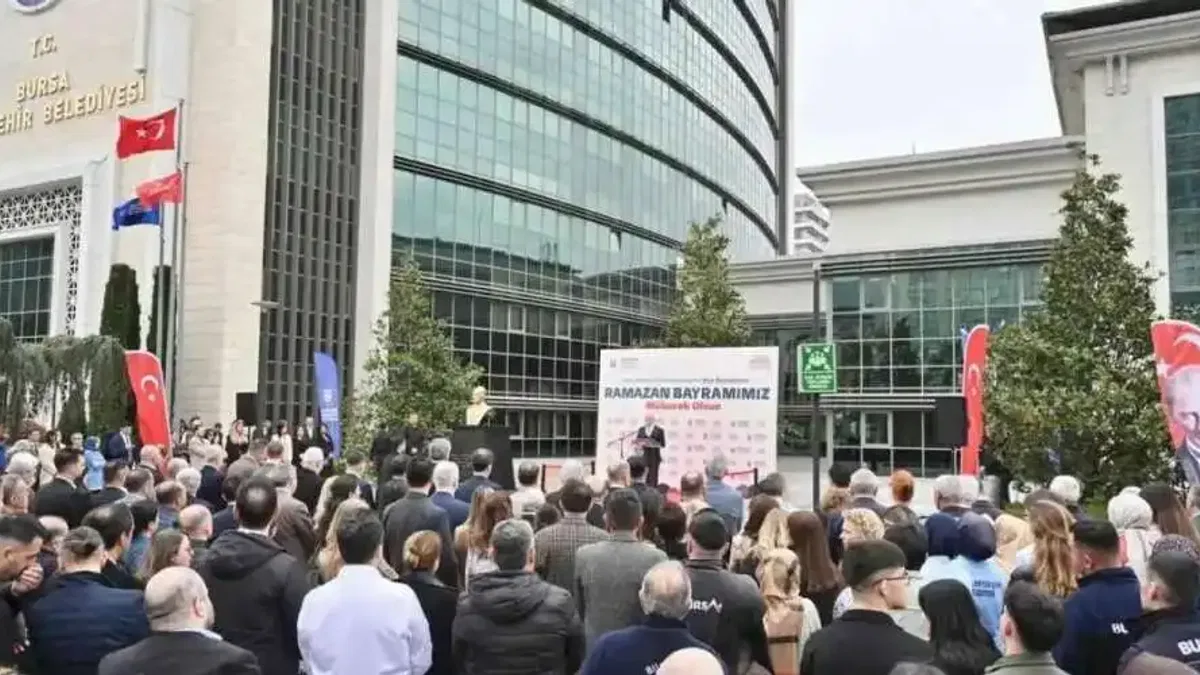 Başkan Bozbey, Büyükşehir ailesiyle bayramlaştı