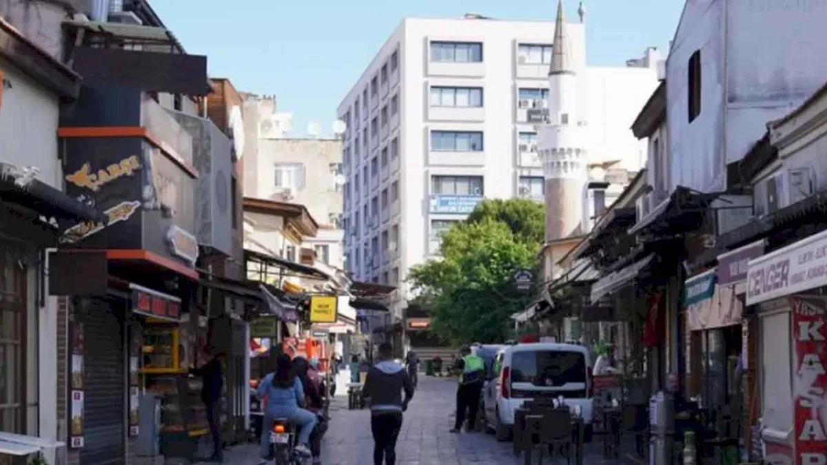 Bornova’nın Geleneksel Çarşı Bölgesi tez konusu oldu