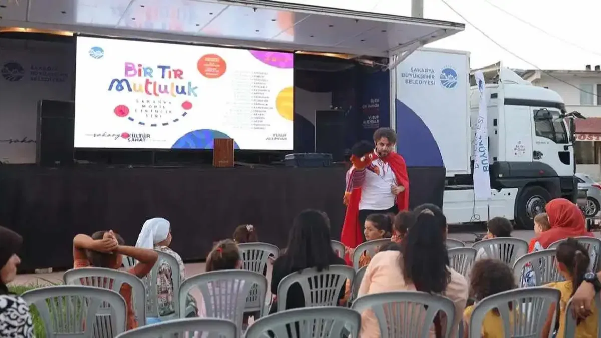 Sakarya Büyükşehir'den çocuklara yaz neşesi