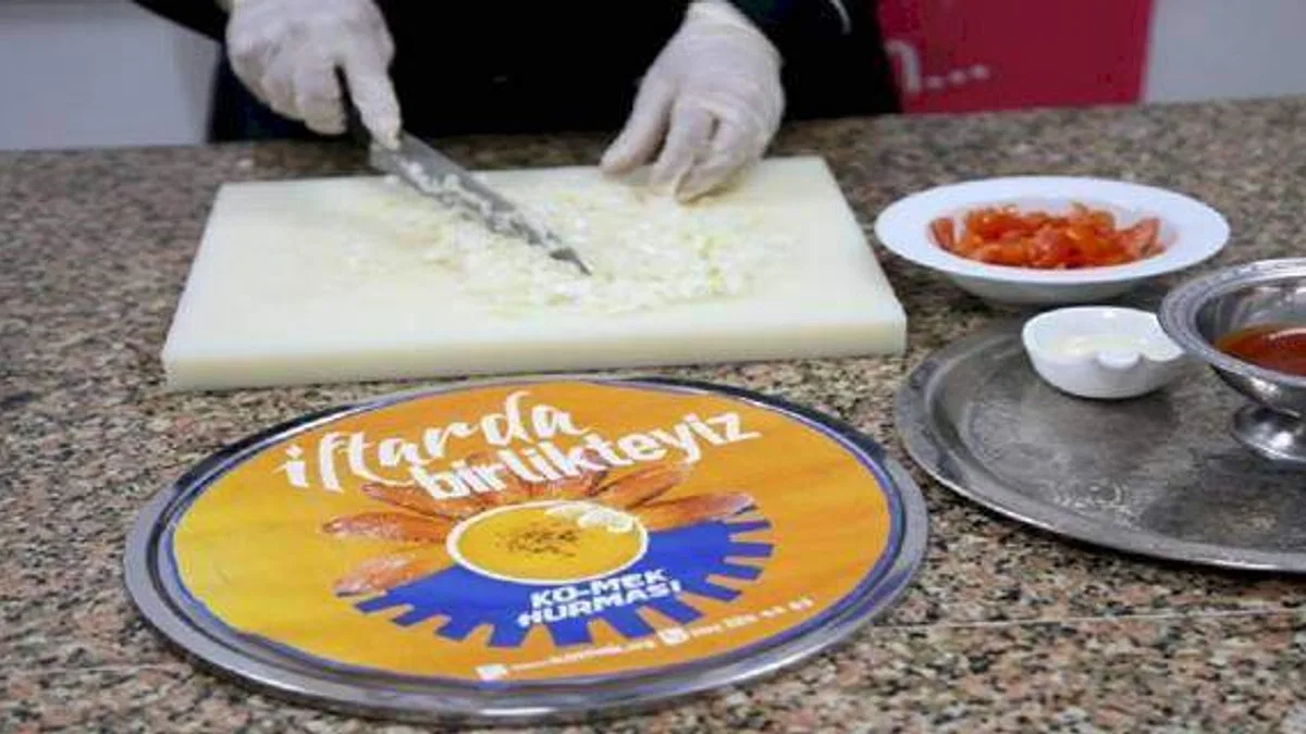 KO-MEK Hurması misafir ailelere konuk olacak