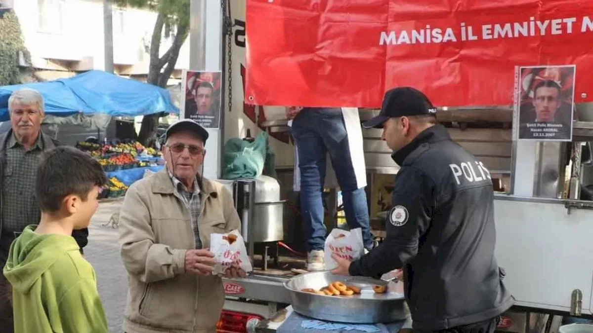 Manisa'dan şehit polis Hasan Akoral'a anma