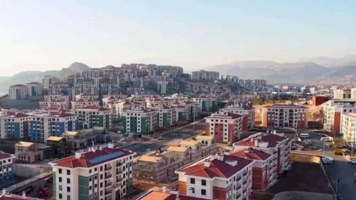Asrın inşasında 455 bin konut tamamlandı, son teslimler yapılacak