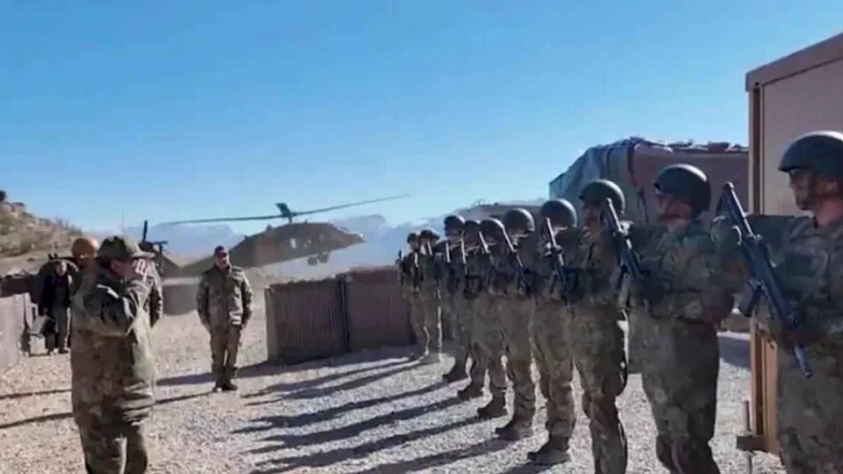 Orgeneral Bayraktaroğlu'ndan 'Pençe Kaplan' denetimi