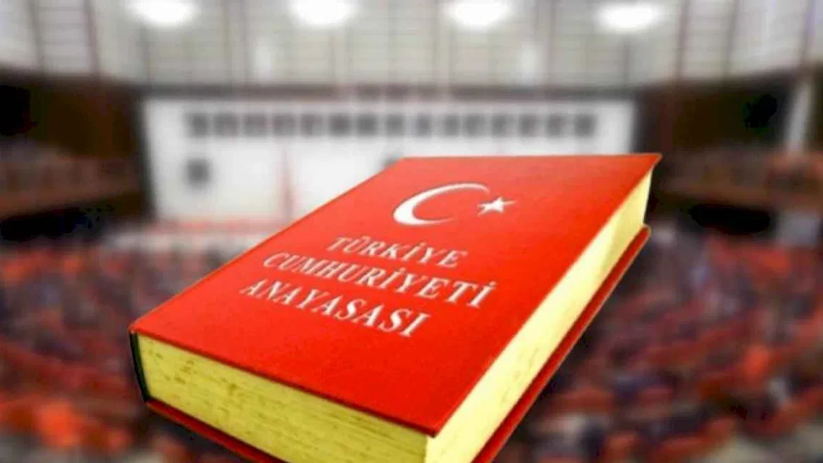 Yeni anayasada yüksek mahkemelerde birlik sağlanacak
