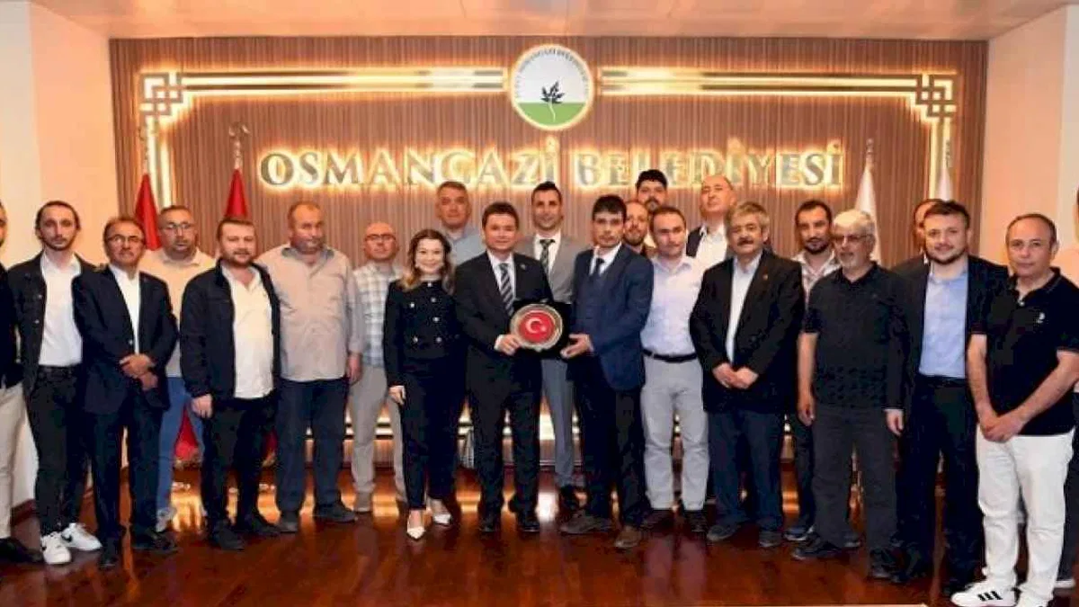 Başkan Aydın, makamının kapılarını halka açtı