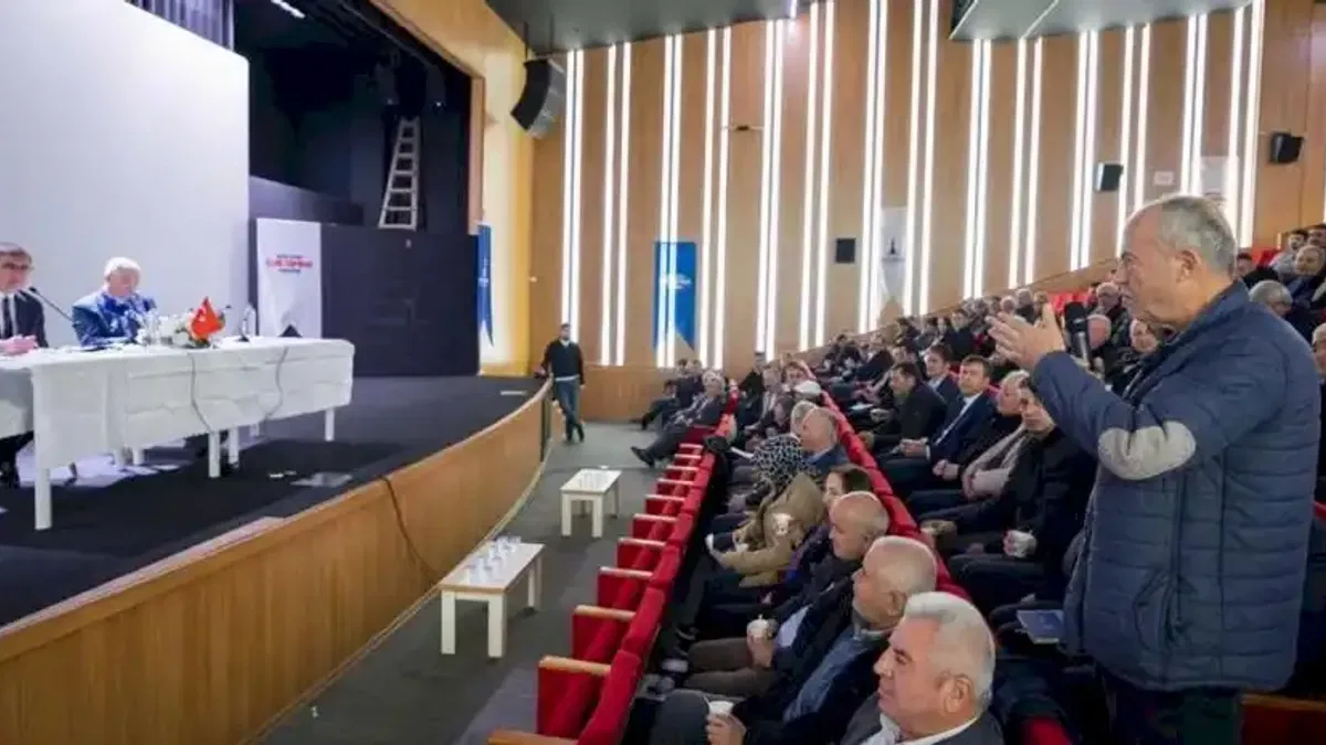 İzmir'de muhtarlarla çözüm masası Kemalpaşa’da kuruldu