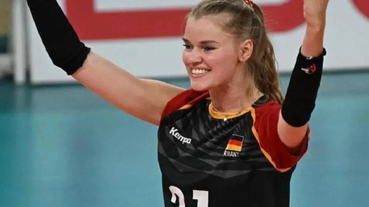 Eczacıbaşı Dynavit, Camilla Weitzel ile imzaları attı