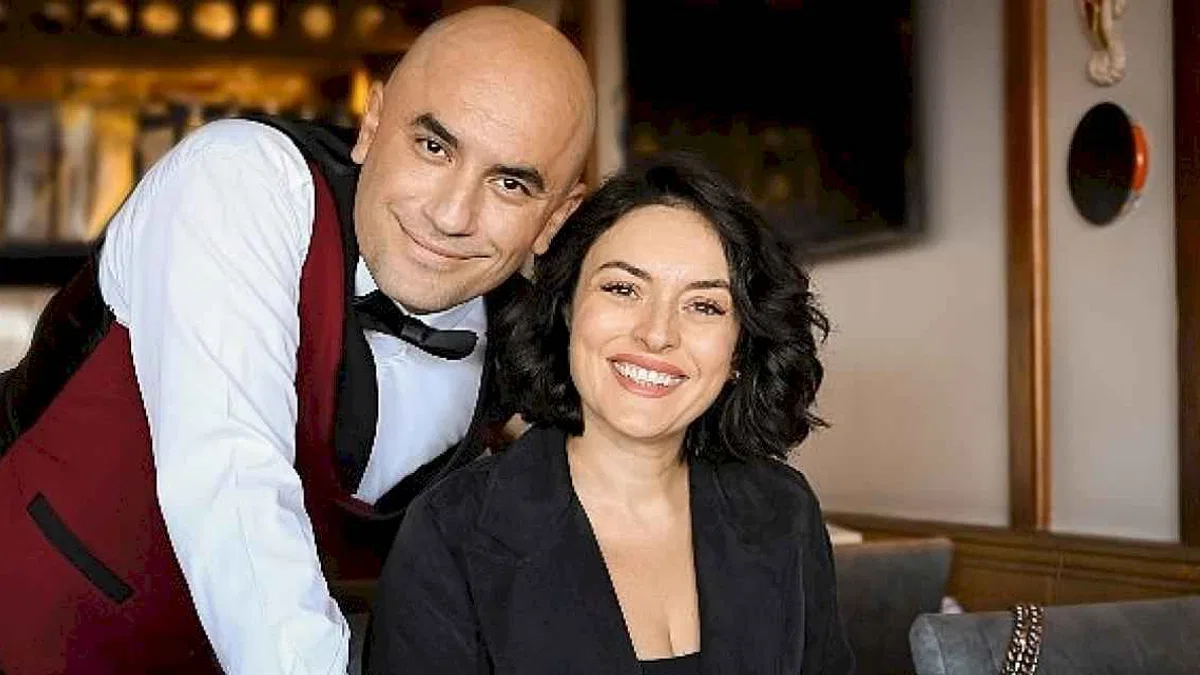 Giray Altınok Ve Ezgi Mola'yı Başrollerinde Buluşturan 'Başka Bir Sen' Çok Yakında Disney+'ta İzleyicilerle Buluşacak!