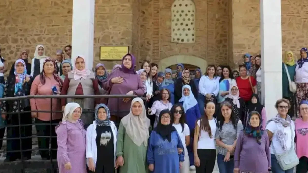 Köprübaşılı kadınlar Manisa’yı gezdi