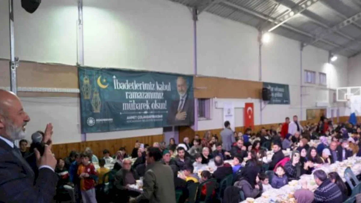 Başkan Çolakbayrakdar, Sofralarımız, paylaştıkça bereketleniyor