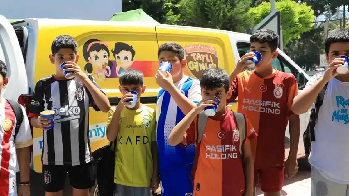 Mersin’de yaz sıcaklarına limonlu serinlik