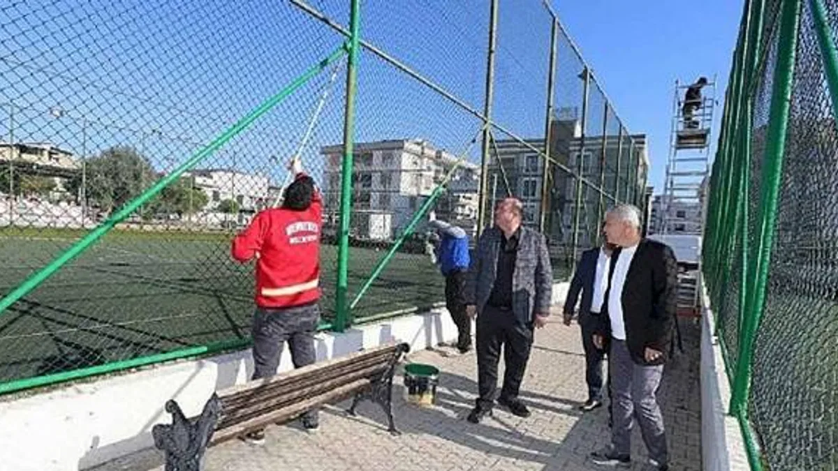 Başkan Çiçek Talimatı Verdi Sahalar Yenileniyor