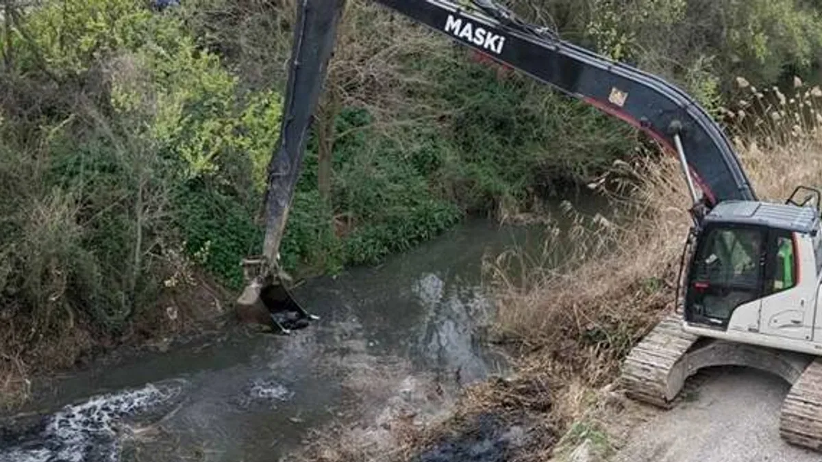 Güzelköy Deresi’nde hummalı çalışma