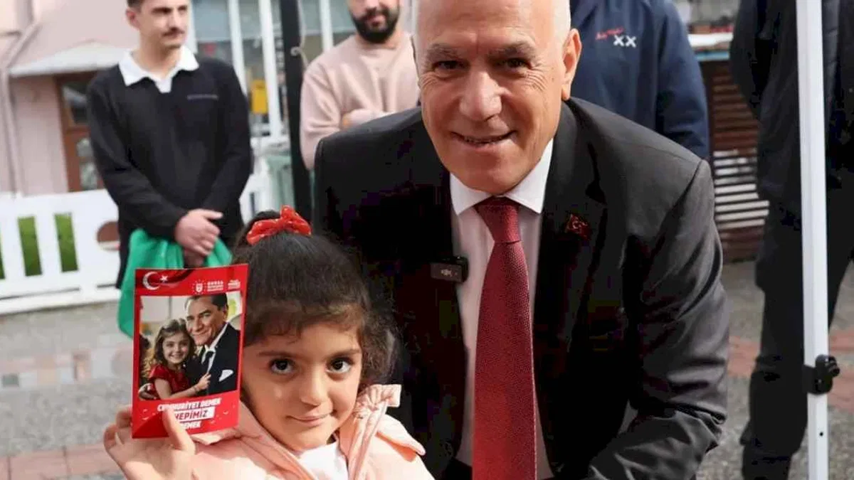 Bursalılar Atatürk ile aynı karede