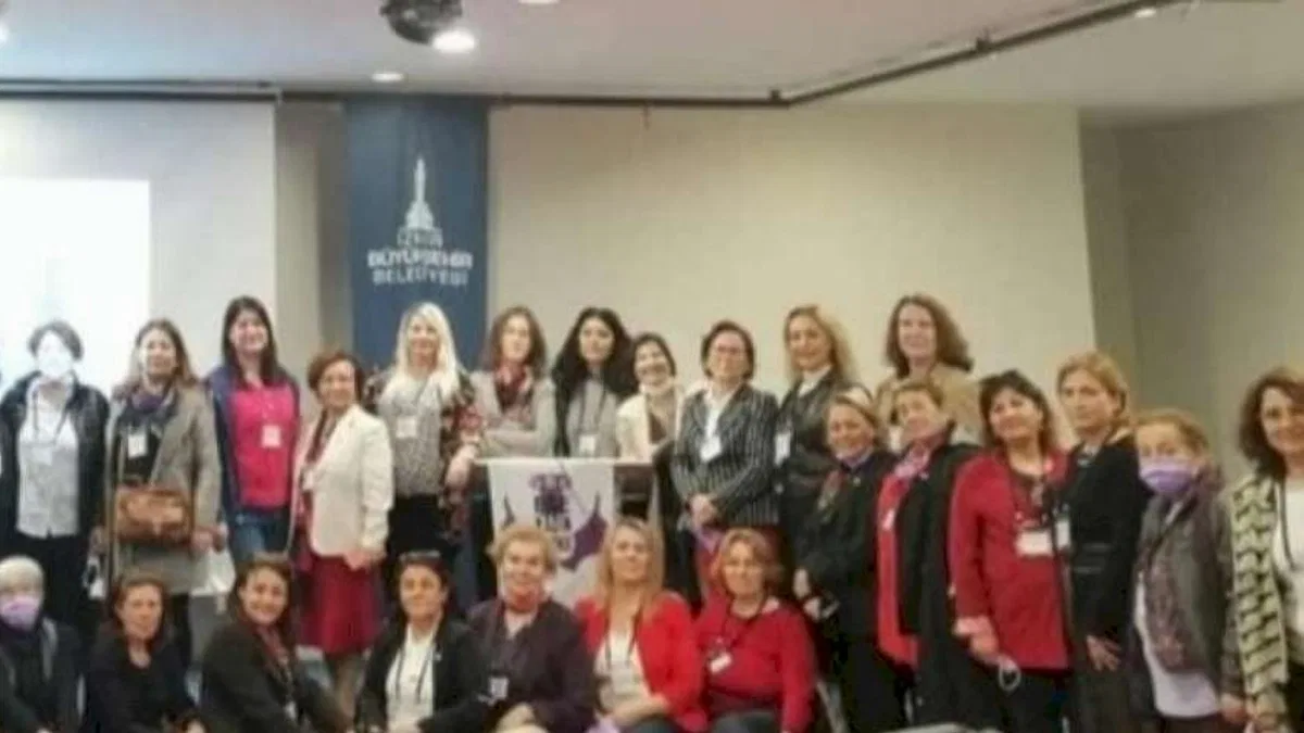 İzmir'de kadın muhtarlara kapasite geliştirme programı