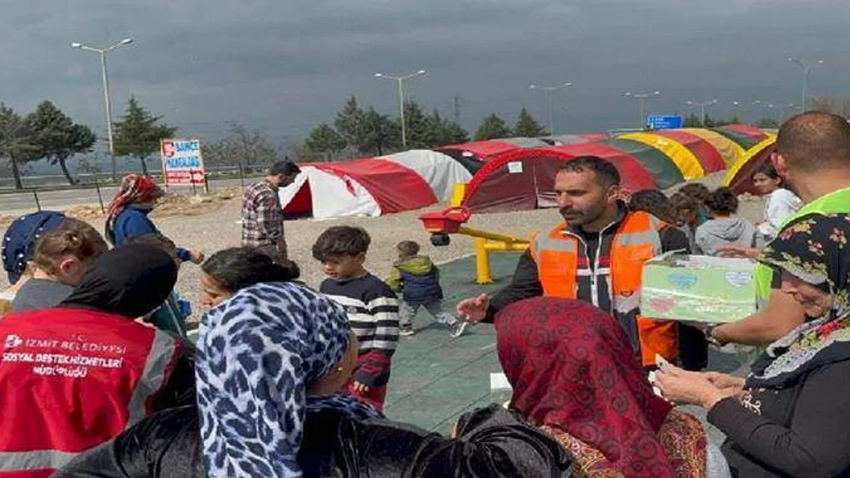 İzmit'in Kahramanmaraş'taki 'çadırkent'inde yaşam başladı