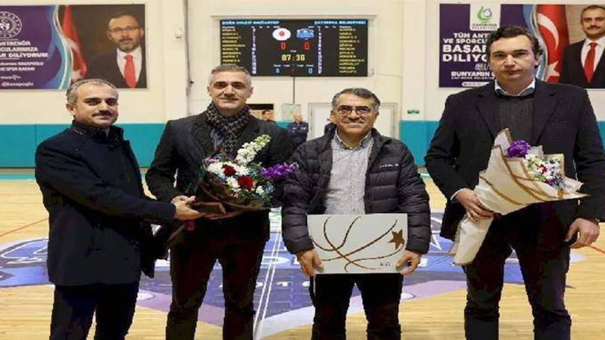 Çayırova’da dostluk kazandı