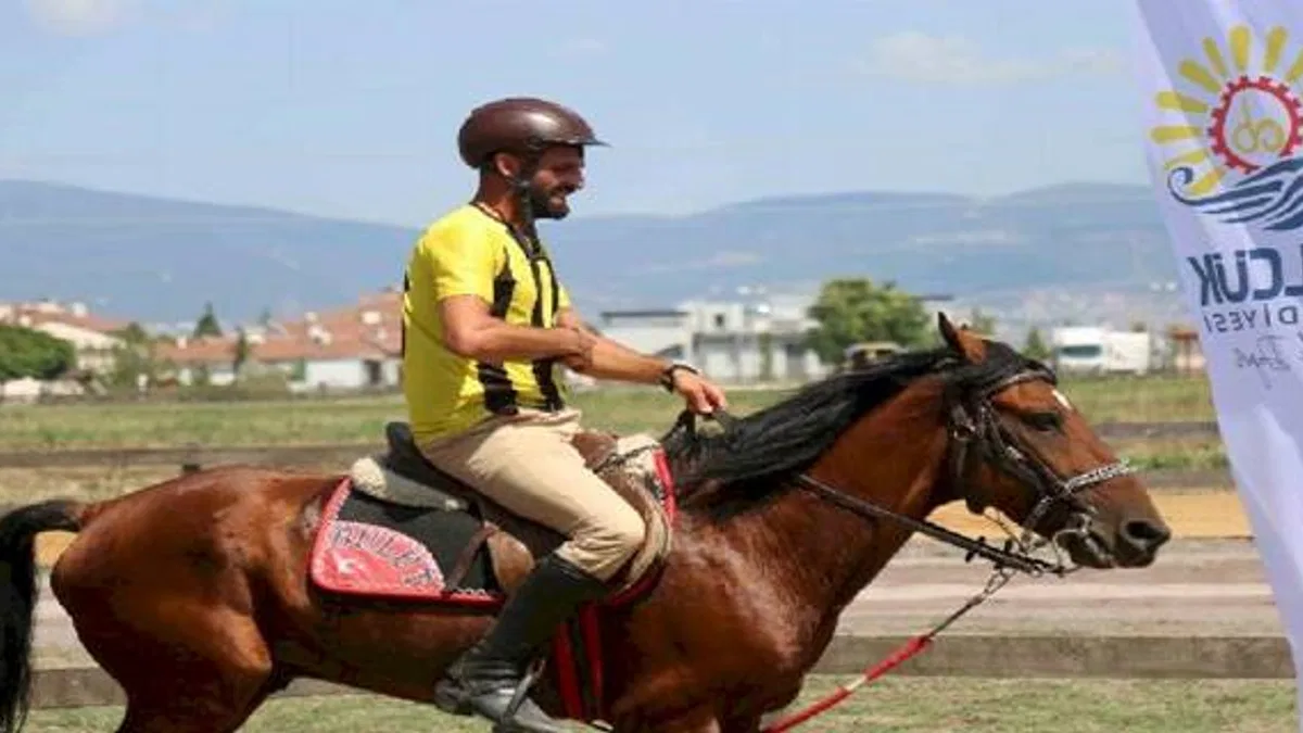 Rahvan atlarında Gölcük koşusu nefesleri kesti