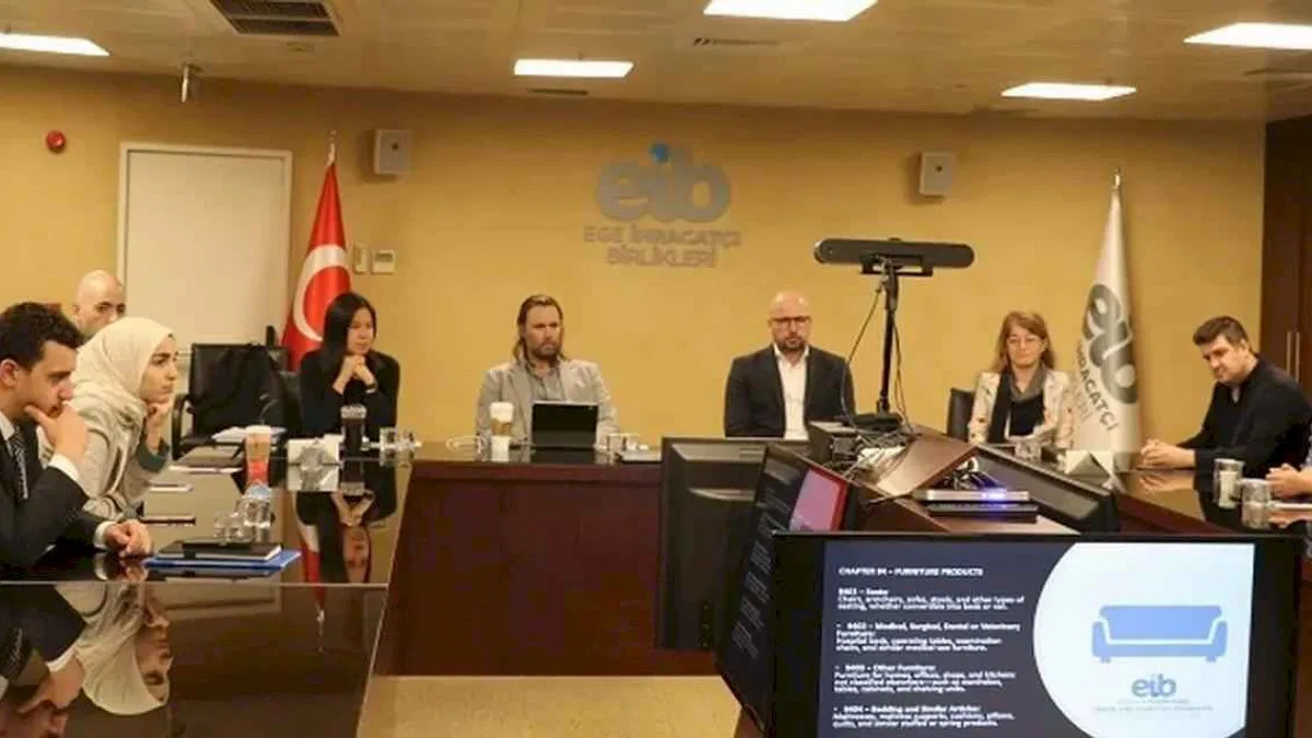 Amerikan mobilya devi İzmir’den ürün almaya geldi