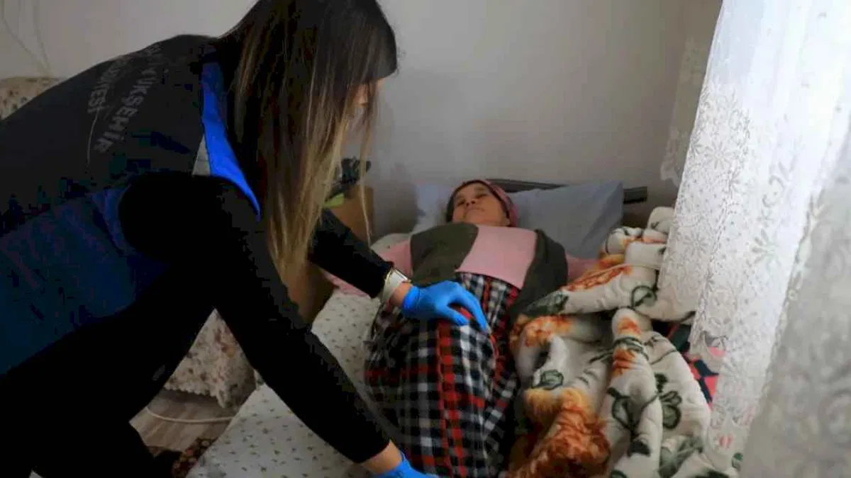 Muğla Büyükşehir 'Evde Bakım'ı sürdürüyor